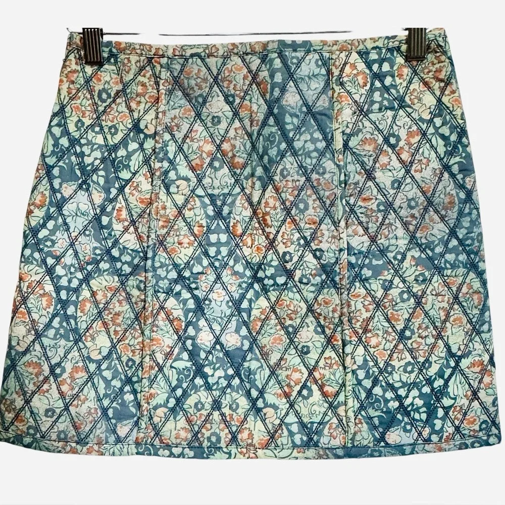 FREE PEOPLE Quilted Darla Floral‎ Print  Blue Mini Skirt Patch Pockets Boho XS